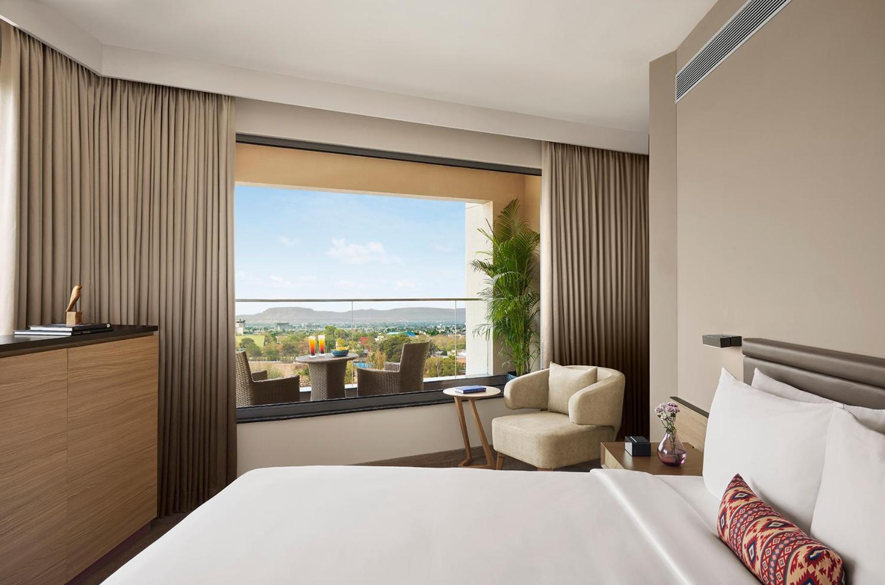Hyatt Place Aurangabad Airport Bagian luar foto