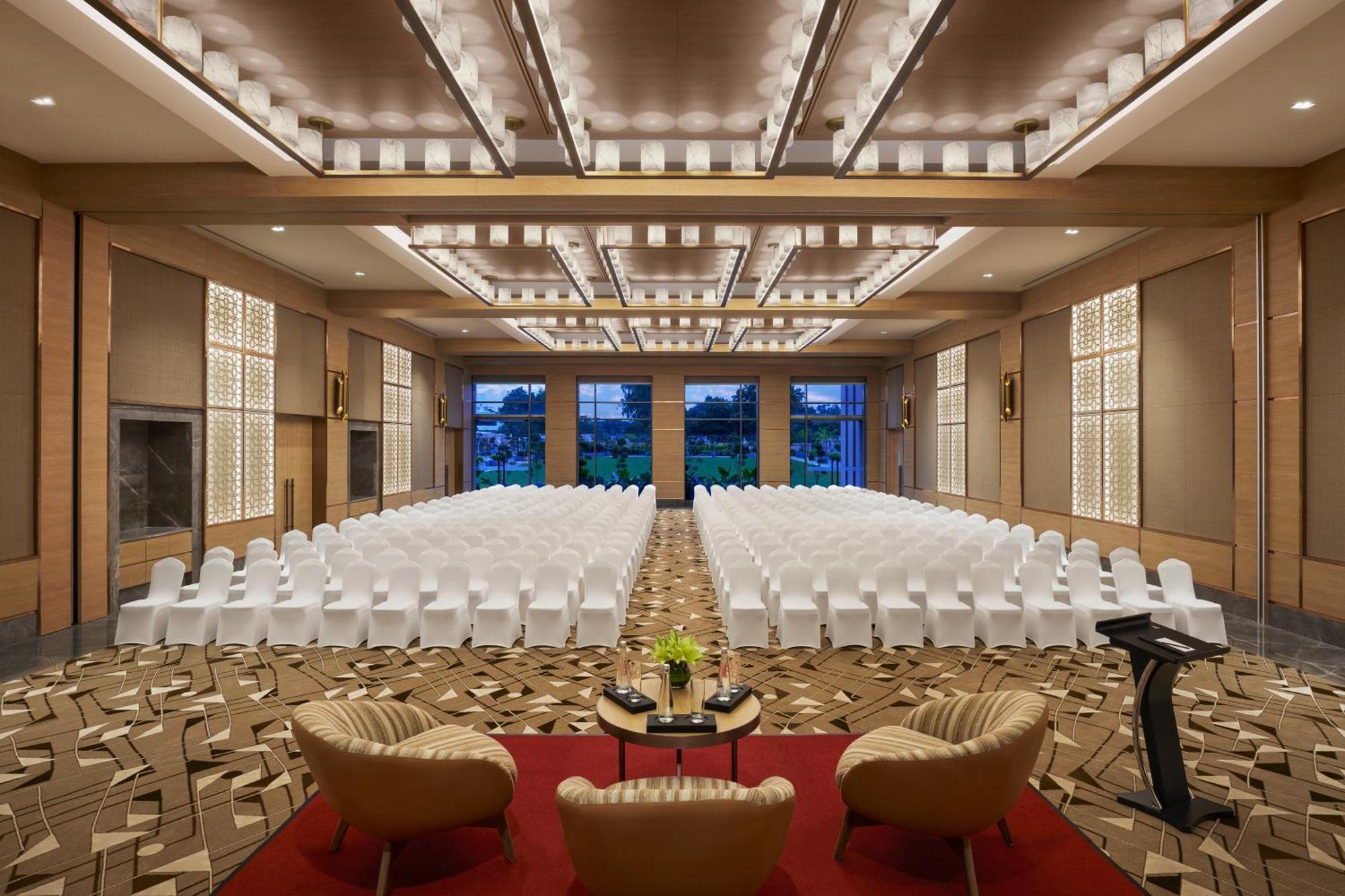Hyatt Place Aurangabad Airport Bagian luar foto