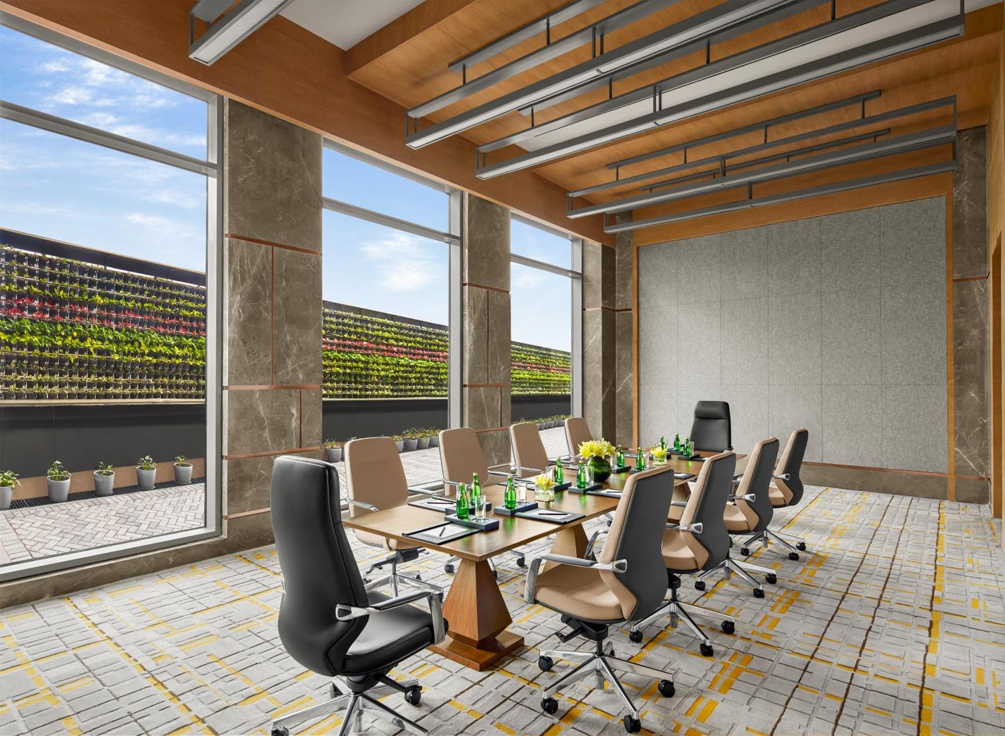 Hyatt Place Aurangabad Airport Bagian luar foto